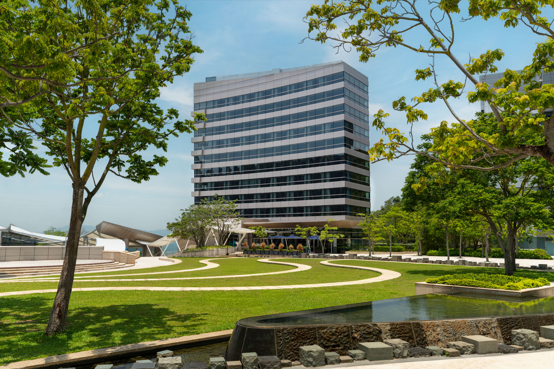 Le Méridien Hong Kong, Cyberport: Premium Waterfront Hotel with Sophisticated Accommodation